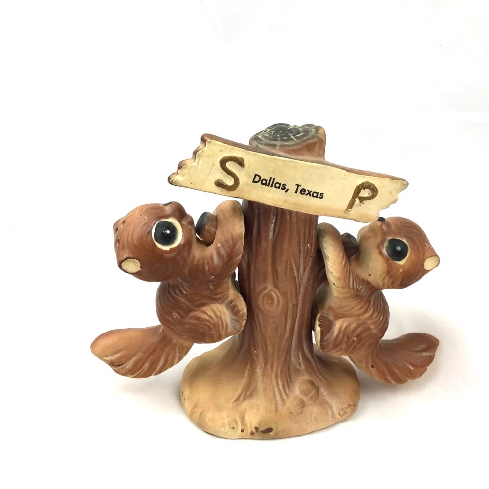 Vintage Hanging Texas Squirrel Salt Pepper Shakers